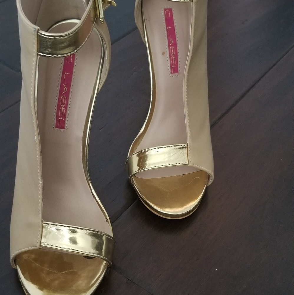 Shoes - Picture 2 of 3